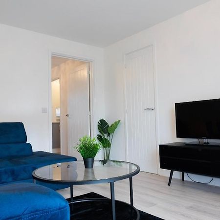 Stylish House With Private Parking Glasgow Exterior foto