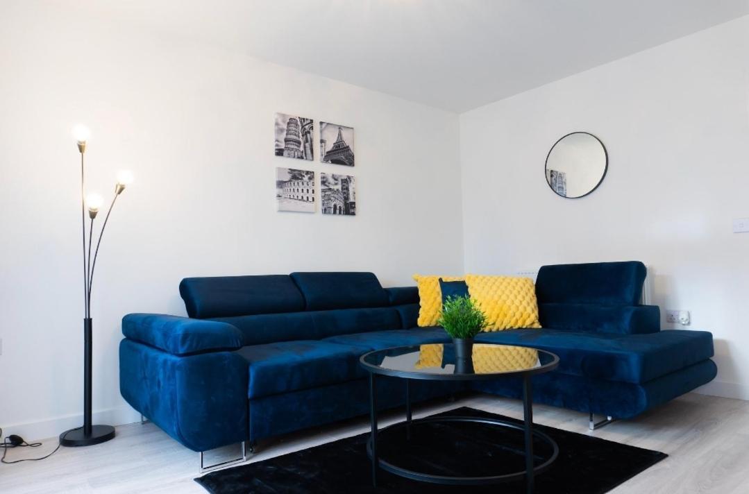 Stylish House With Private Parking Glasgow Exterior foto