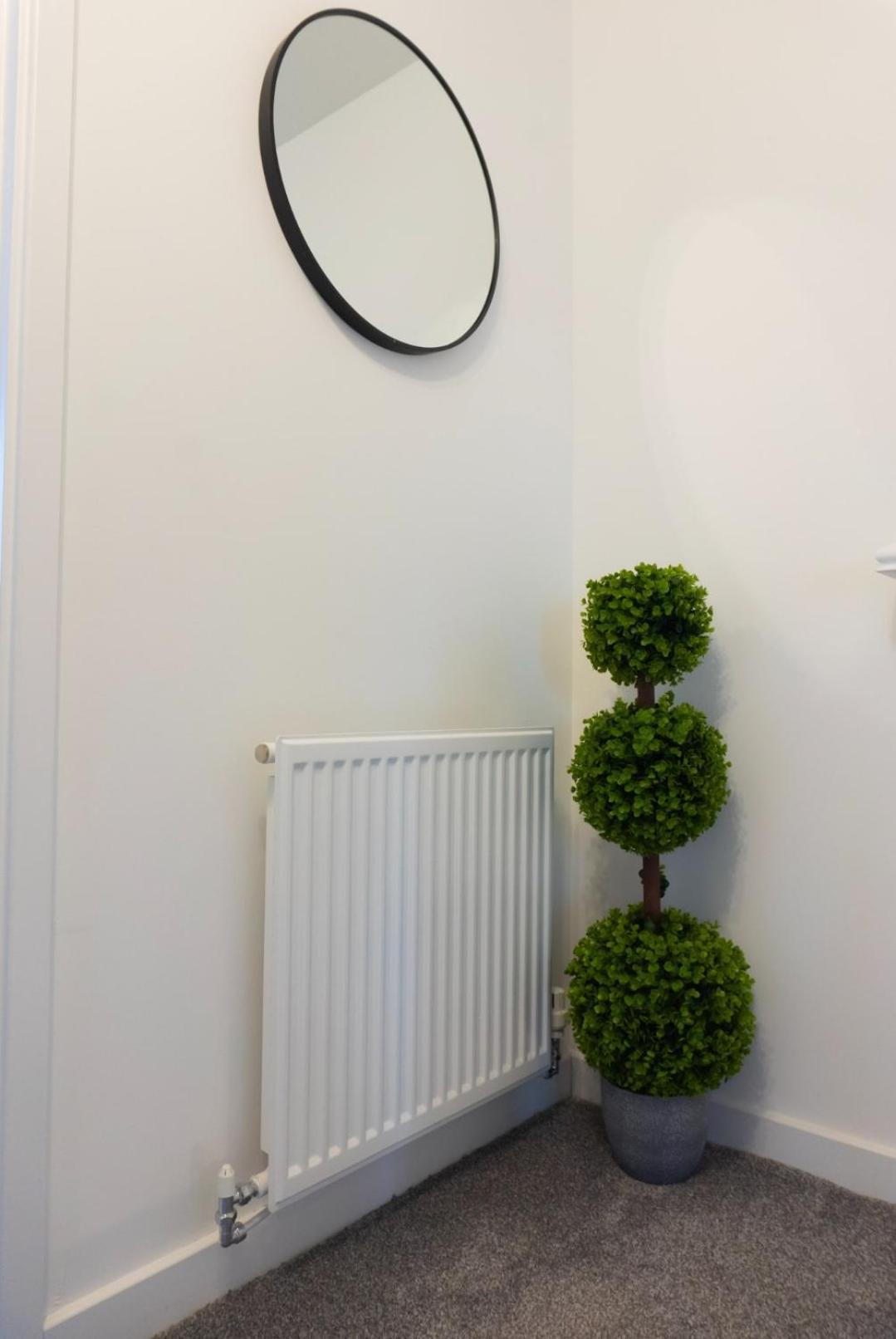 Stylish House With Private Parking Glasgow Exterior foto